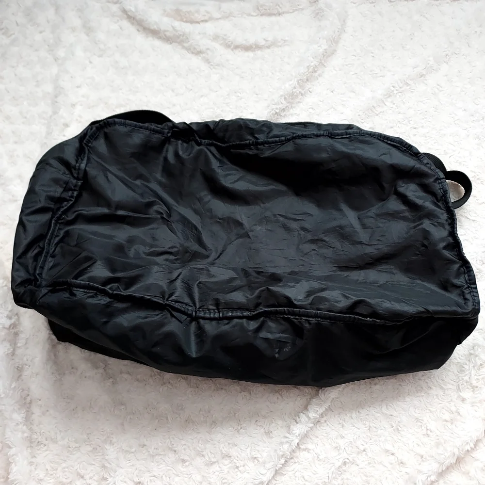 Calvin Klein large lightweight black duffle Carry On travel tote bag